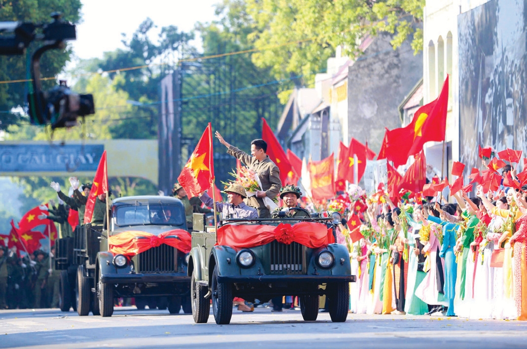 Nhân dịp kỷ niệm 70 năm Ngày Giải phóng Thủ đô (10-10-1954 - 10-10-2024) và 25 năm Hà Nội được UNESCO trao danh hiệu "Thành phố vì hòa bình" UBND TP Hà Nội đã tổ chức Chương trình "Ngày hội văn hóa vì hòa bình".