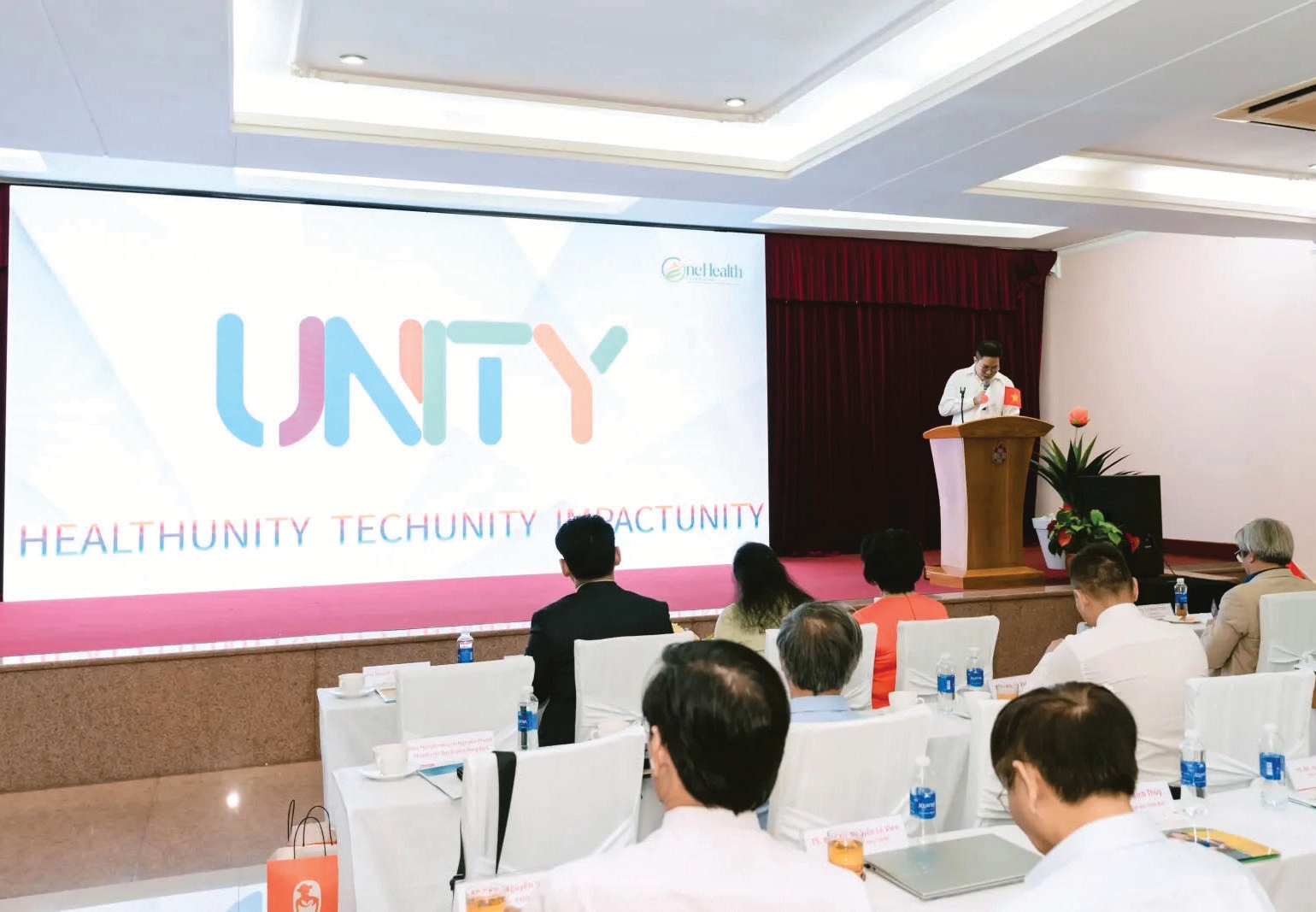 Lễ ra mắt Nền tảng Mạng lưới thống nhất (Unity Network) của OneHealth Foundation, hướng tới sự hợp tác trong giáo dục và chăm sóc sức khỏe bền vững.