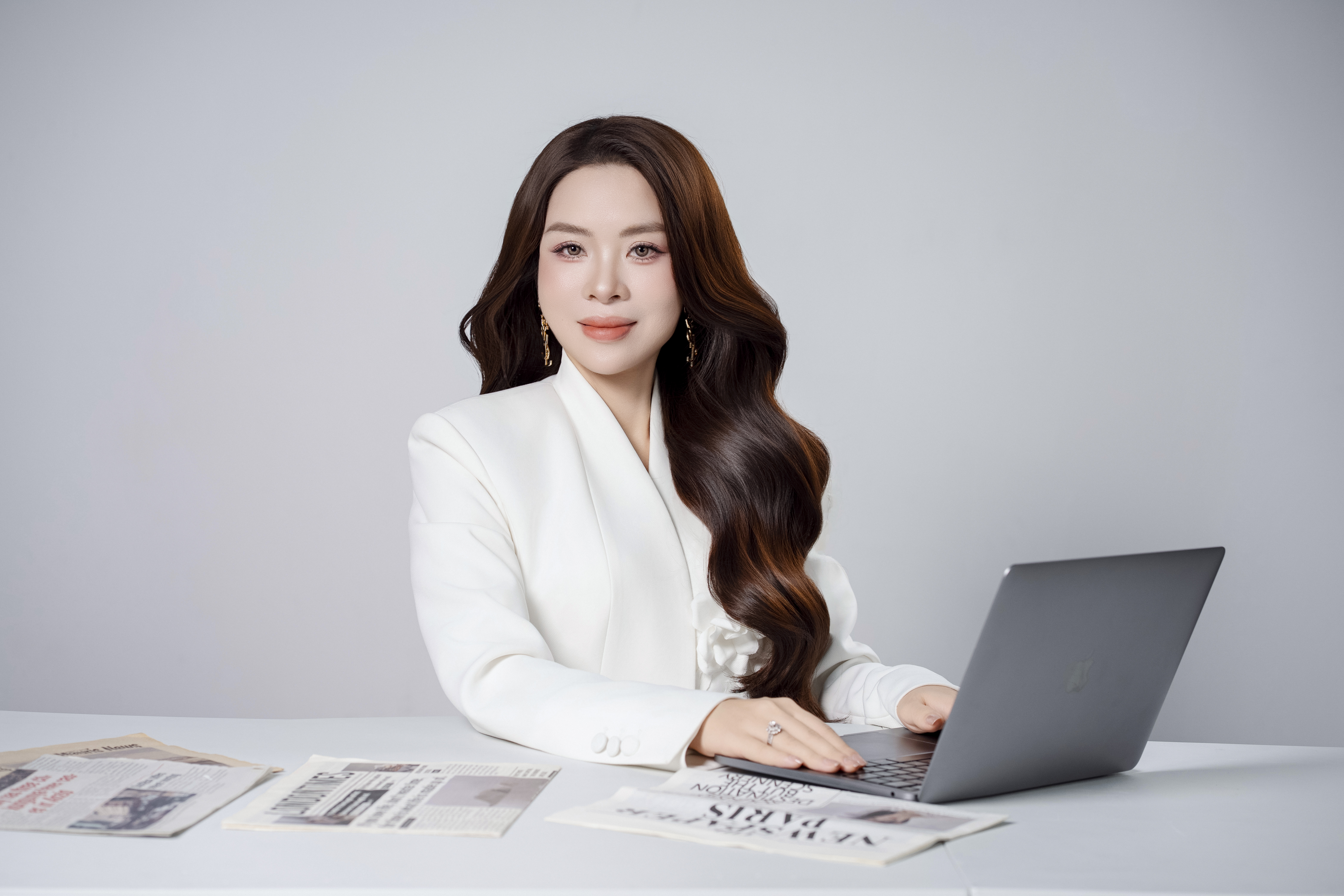 CEO Cao Thị Hoàn - Hành trình nâng tầm nhan sắc Việt vươn tầm quốc tế