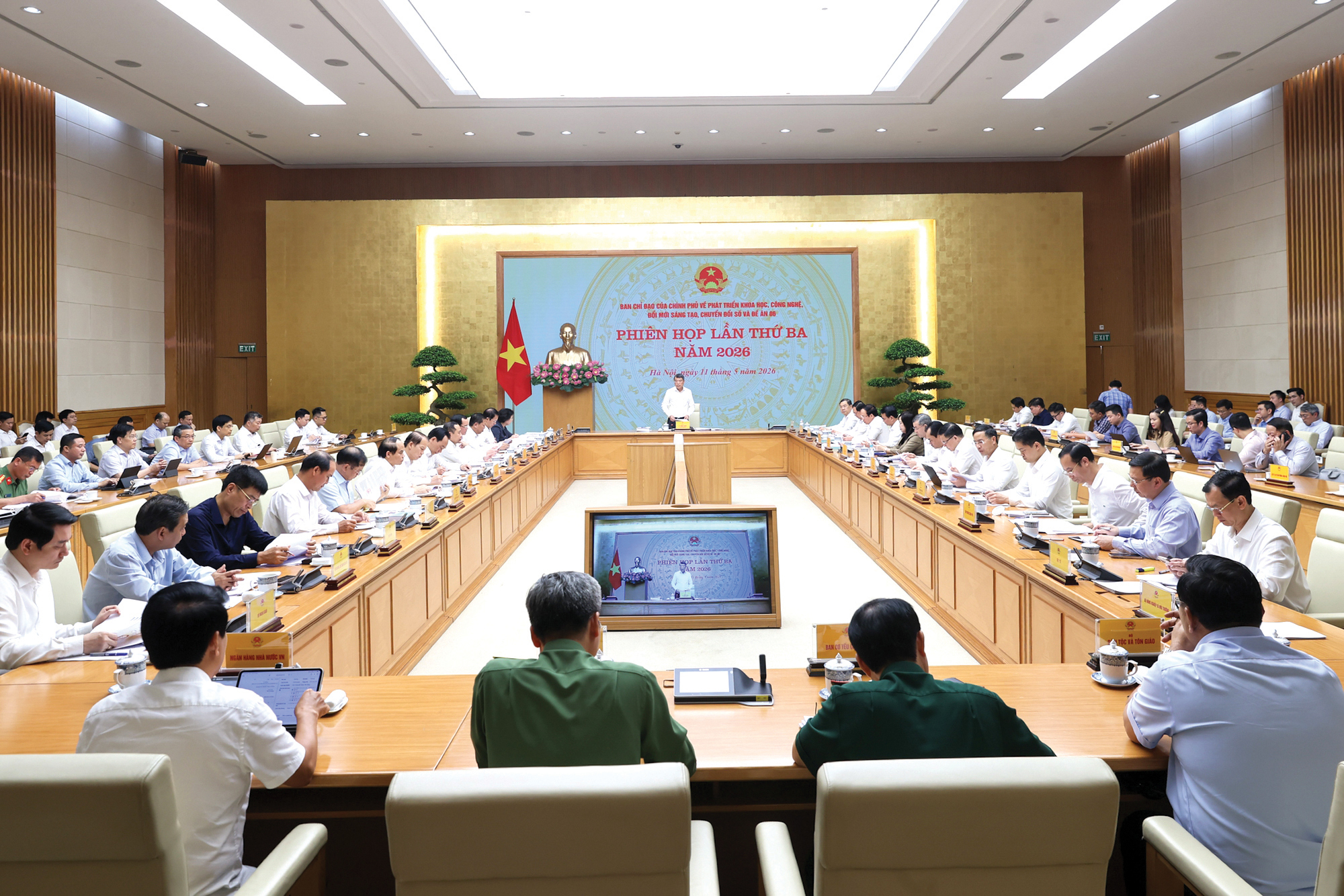 Bàn về thể chế hành chính kiến tạo phát triển ở Việt Nam trong kỷ nguyên mới